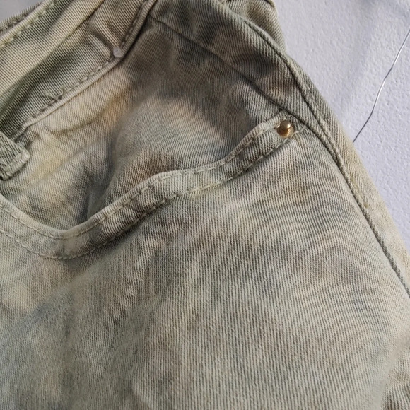 Pull & Bear Denim Short Shorts / Euro 40 / US Medium - Picture 4 of 6